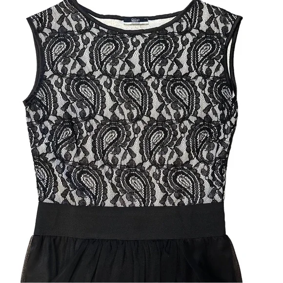 ✨Black Lace & Tulle Bubble Hem Dress – Size Medium✨ - Picture 5 of 9